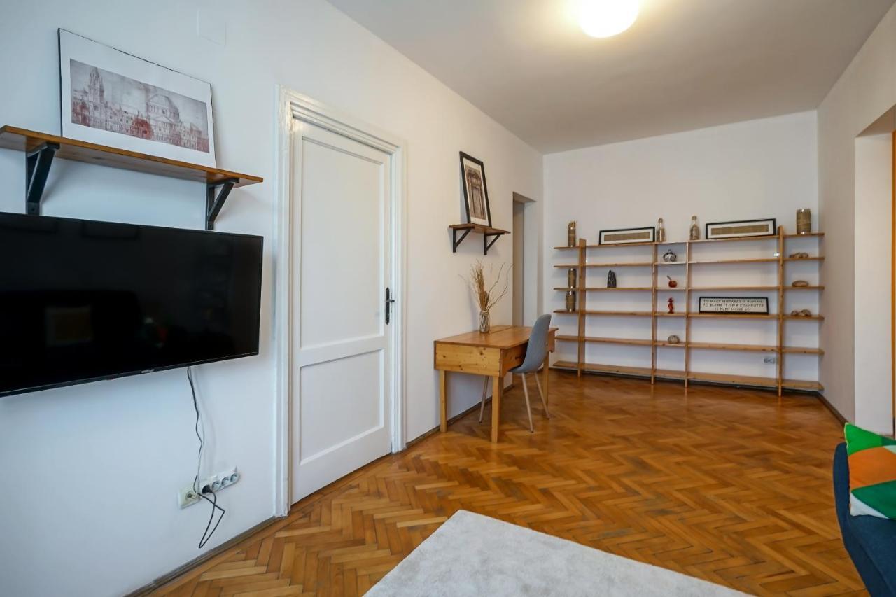 Апартаменты Apartament Universitate - Centrul Vechi Бухарест Экстерьер фото